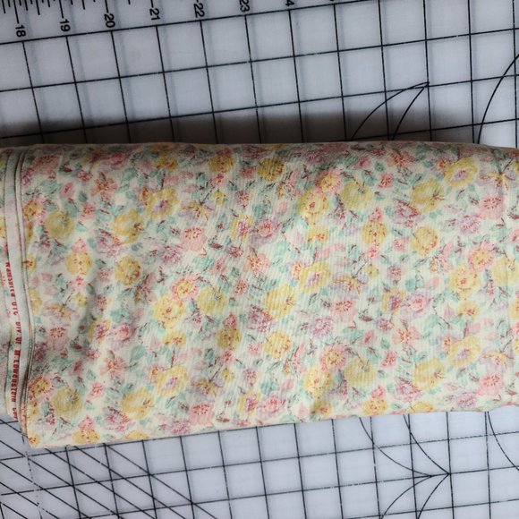 Wamsutta OTC M Lowenstein Fabric  Yellow/Pink Floral Vintage - Picture 2 of 9